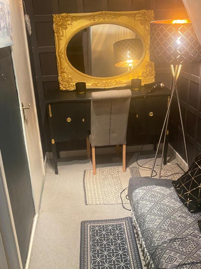 Georgian City Apartment At Thomas Street Double Bedroom And Two Single Trundle Beds Bath Dış mekan fotoğraf